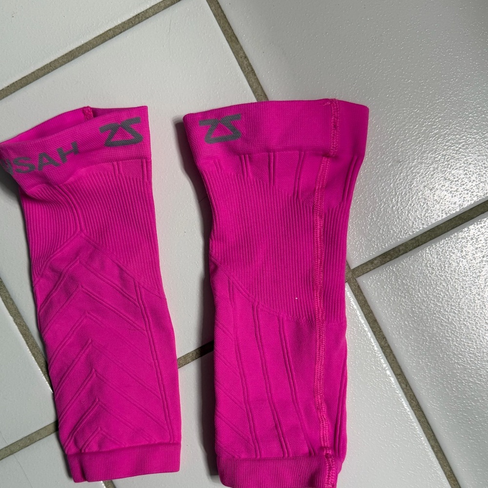 Women’s Pink Compression Leg Sleeves